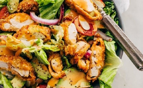 Новогодний стол в новом свете: удивительный салат для зимних вечеров