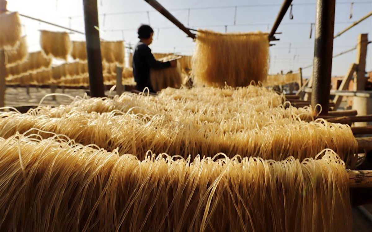 Лапша: Путешествие от древнего Китая до современного стола