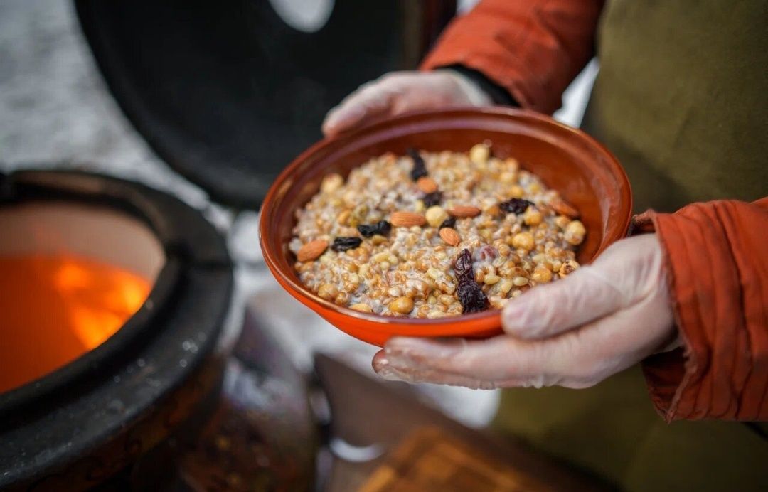 Как отмечают Васильев вечер: традиции, кутья и праздничный поросёнок
