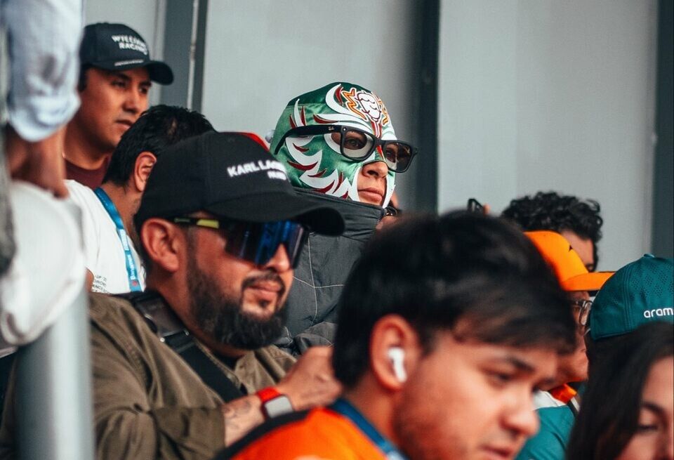 Джордж Рассел тайно наблюдал за гонкой в Мексике