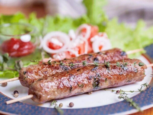 Попробуйте удивительные чевапчичи: шедевр сербской кухни