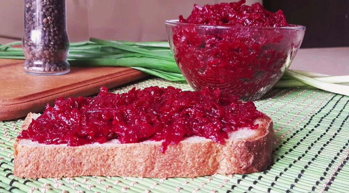 Как в детстве: Нежная свекольная икра, которую любят все
