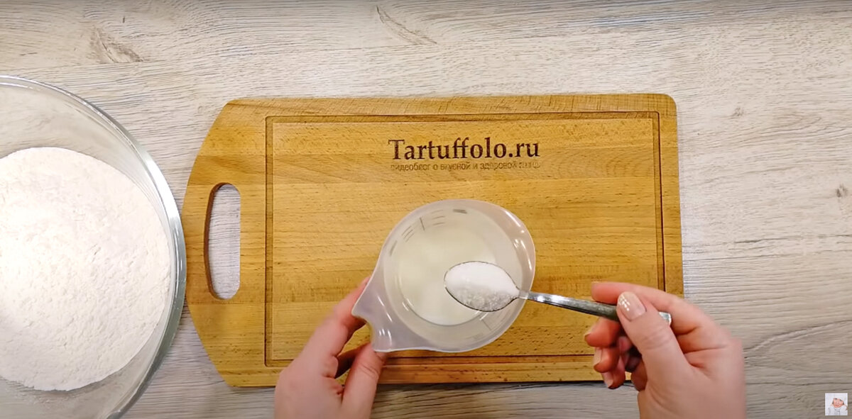 Ароматные пампушки с сырной начинкой для уютного завтрака