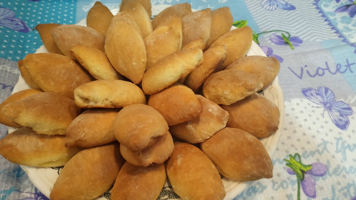 Идеальные пирожки с творогом: секрет нашего семейного рецепта