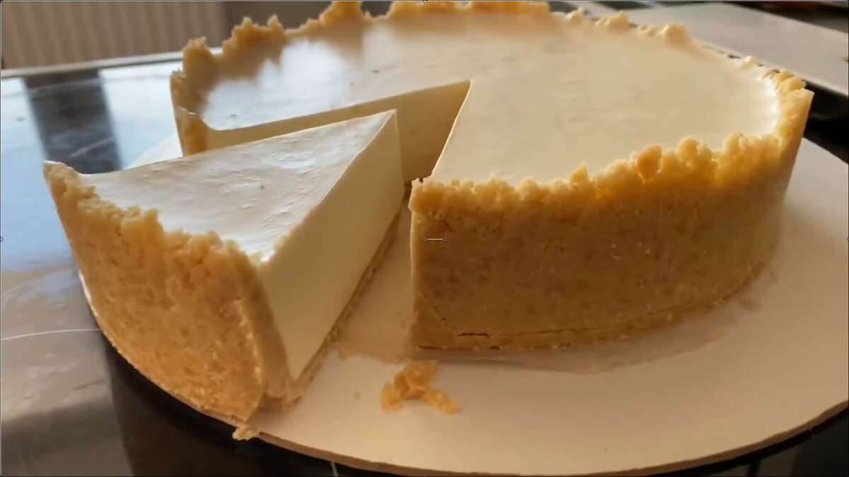 Необычный домашний чизкейк без выпечки: секретный лайфхак для идеальных бортиков