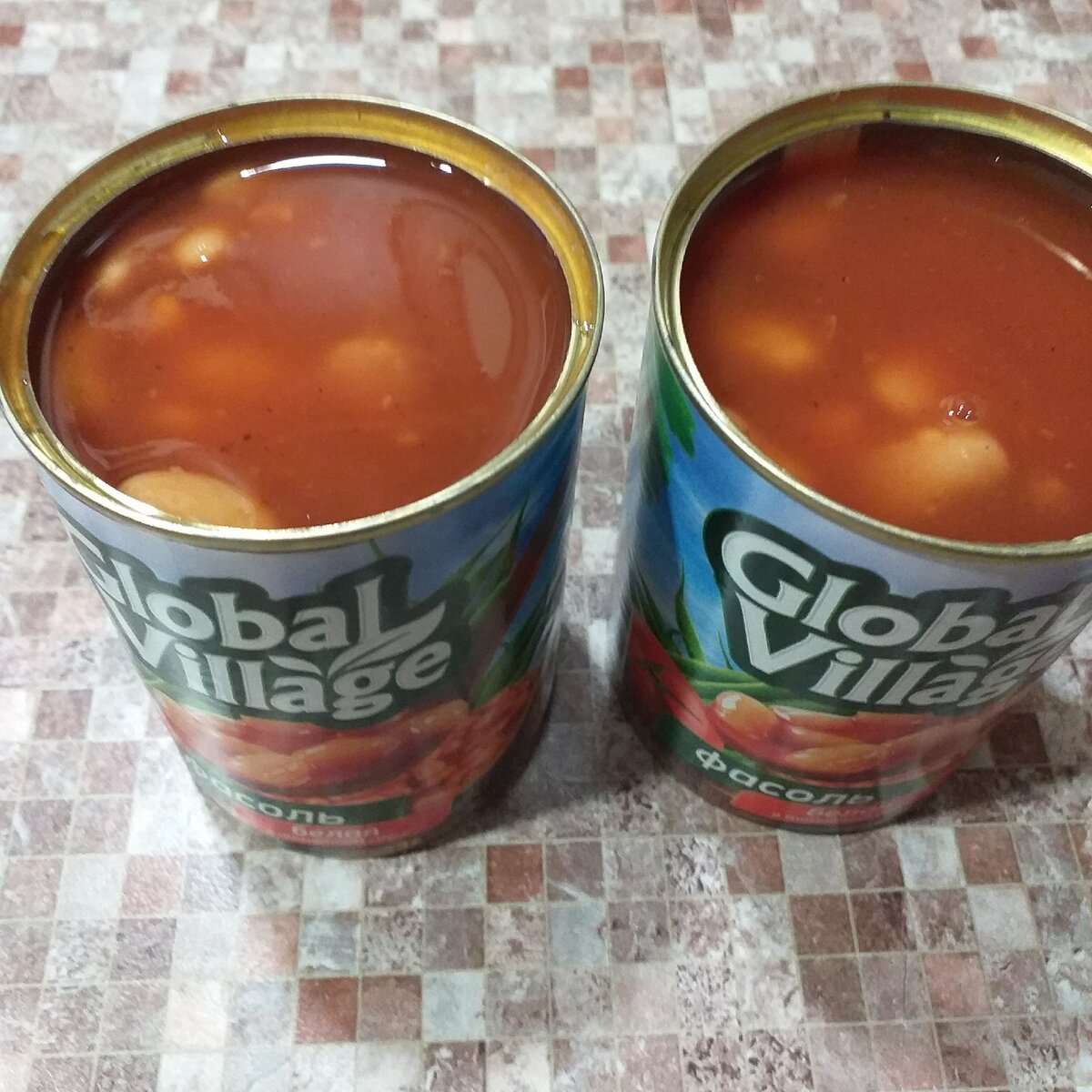 Минтай с фасолью в томате: простое и питательное блюдо для обеда