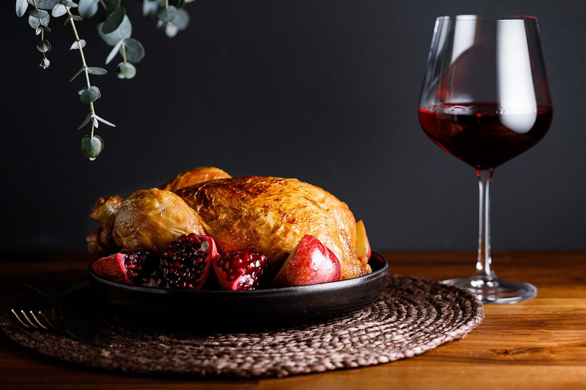 Вино как ключ к успеху: как правильно подбирать напиток к мясным блюдам