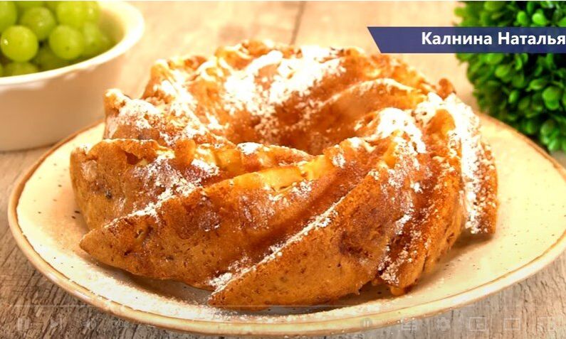 Пирог «Заливные яблоки»: нежный крем из яблок с минимумом теста