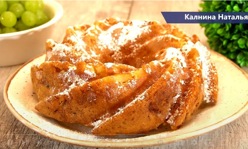 Пирог «Заливные яблоки»: нежный крем из яблок с минимумом теста