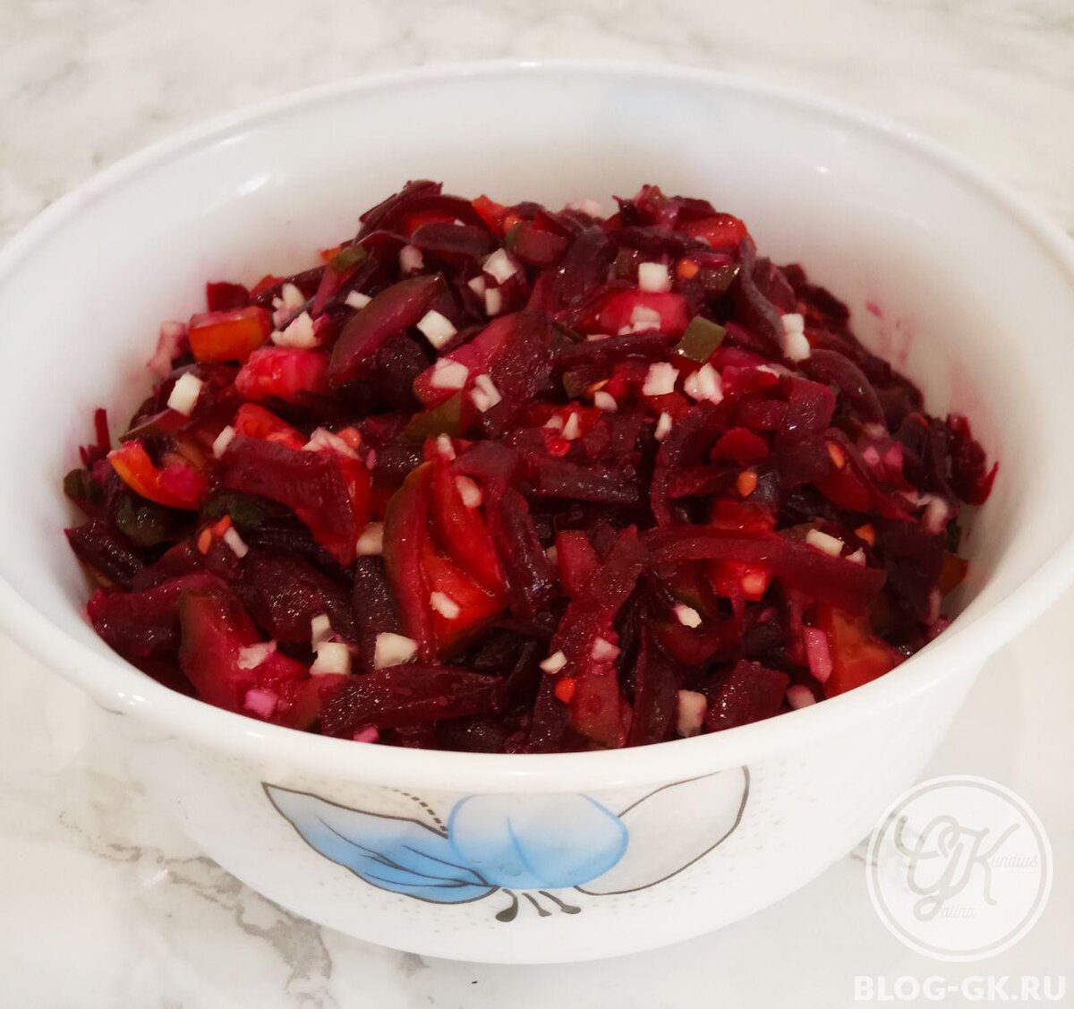 Салат из свеклы: яркие нотки свежести и здоровья