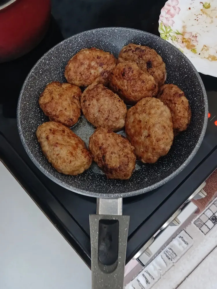 Идеальные котлеты: простейший рецепт без хлеба и муки