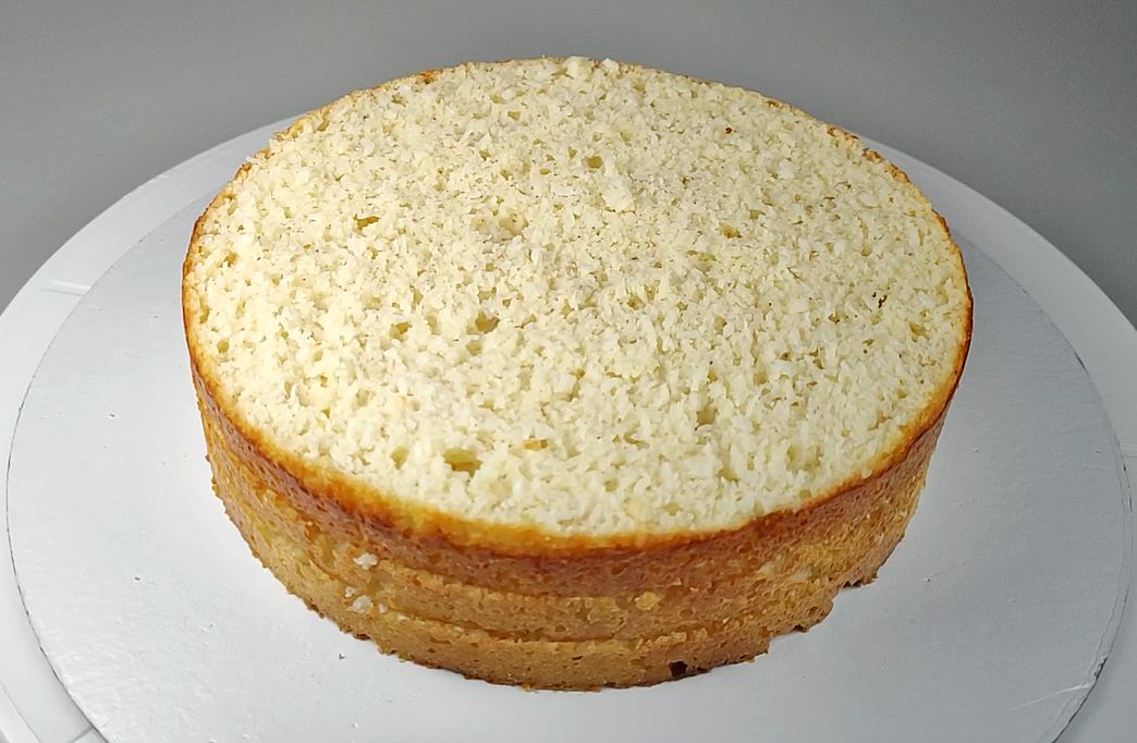 Кокосовый бисквит без углеводов: низкоуглеводный и без сахара