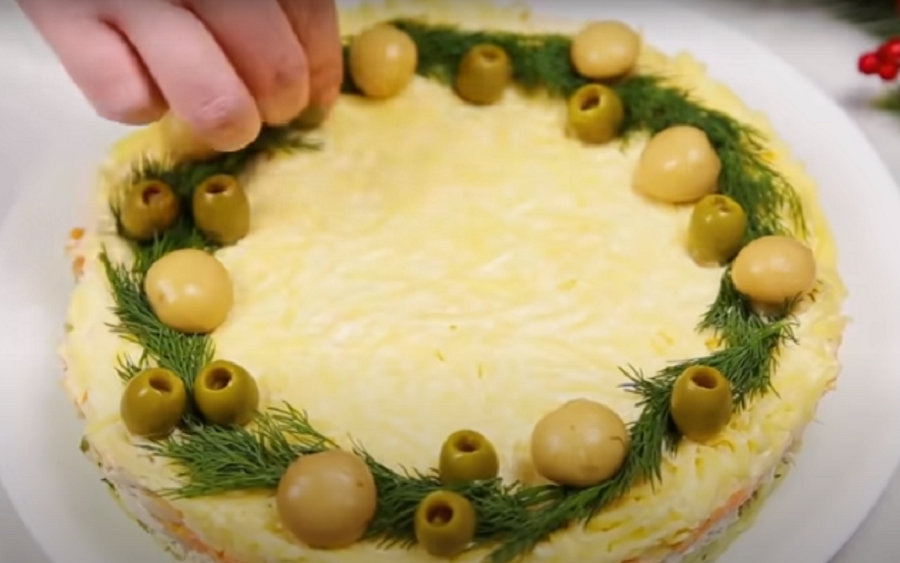 Изюминка на праздничном столе: салат «Венок»