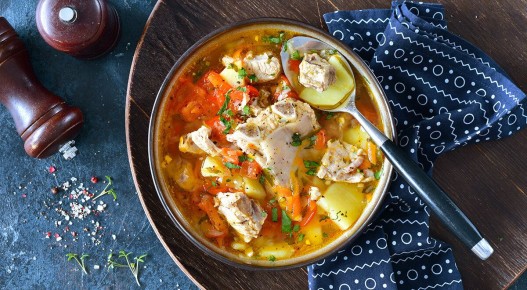 Шурпа с свининой: неожиданный вкус восточного блюда