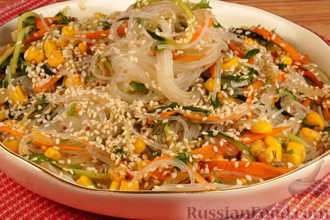 Салаты, которые приятно удивят: яркие рецепты для любого стола