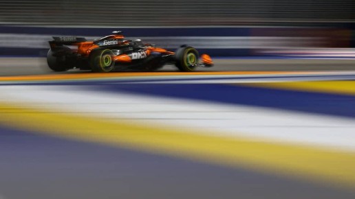 McLaren отмечает триумф: Кубок конструкторов снова в руках британской команды