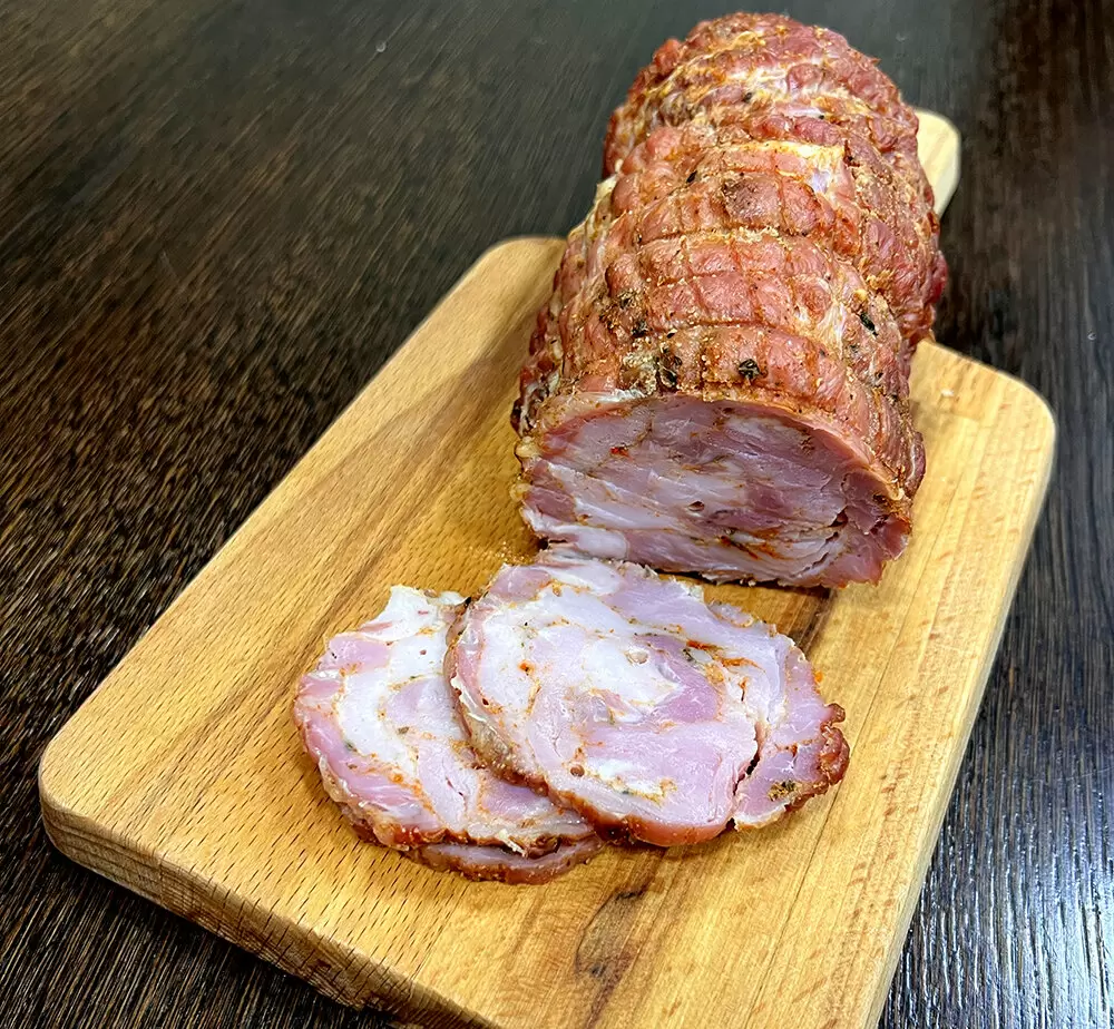 Необычный праздничный рулет: вкуснее колбасы и всего за 329 рублей