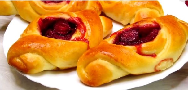 Пирожки на кефире: мягкие, постные и невероятно вкусные