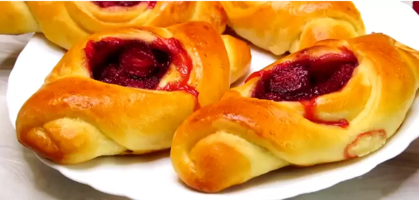 Пирожки на кефире: мягкие, постные и невероятно вкусные