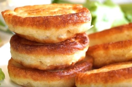 Пышные оладьи на кефире: как добиться волшебной легкости