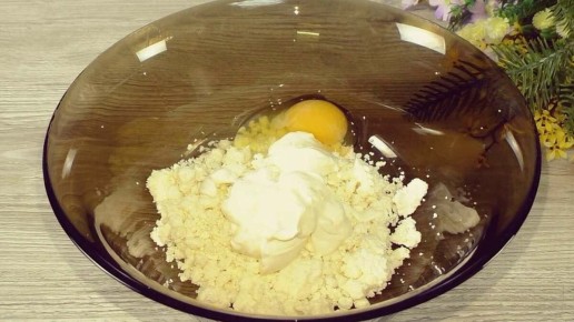 Легкий и вкусный перекус: готовим тесто без дрожжей с любыми начинками