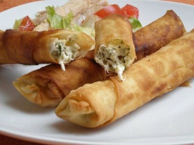 Необычные завернутые блины с сыром и томатным соусом: откройте для себя вкус Турции