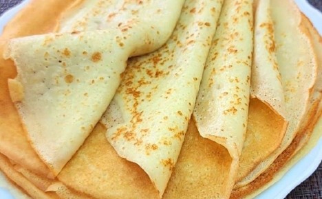 Тончайшие кружевные блины на кипятке: секреты и идеальные начинки