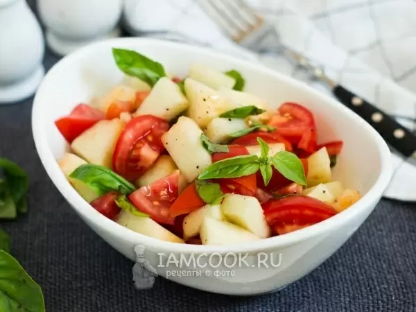 Летние радости: множество свежих салатов из помидоров для вашего стола