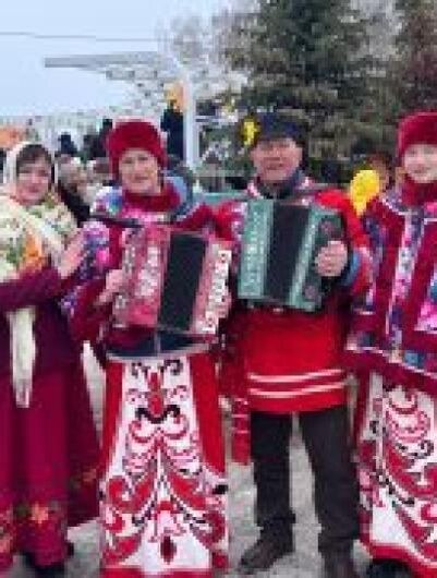 Масленица в Ловчиково: зима прощается с весельем и угощениями