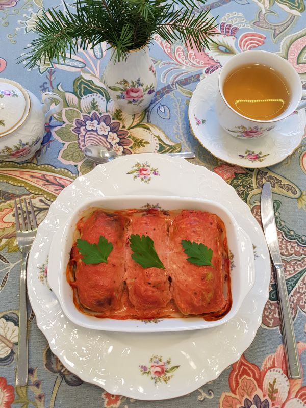 Необычные голубцы из савойской капусты и куриного филе